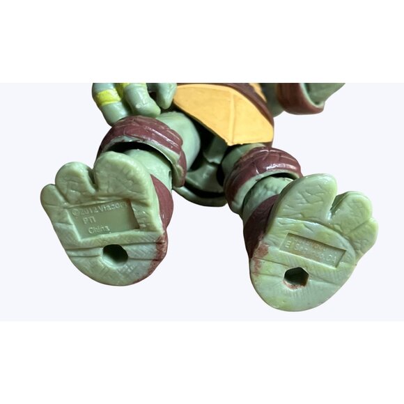 Viacom 2012 TMNT Donatello Action Figure 5" Green With Brown and Yellow Details - Picture 12 of 14